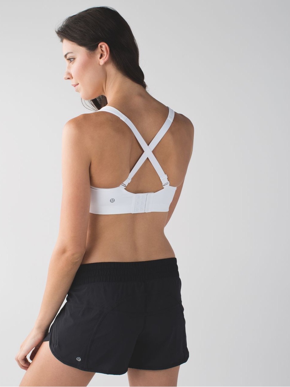 Lululemon White Ta Ta Tamer III Crossable Adjustable Straps Removable Cups- C-E